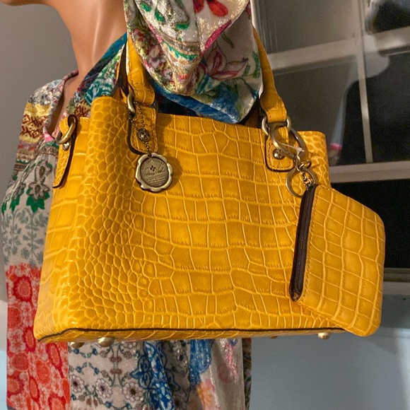 PATRICIA NASH NWOT CROC HAND BAG / CROSSBODY YELLOW WITH COIN PURSE DUST BAG - Picture 13 of 14